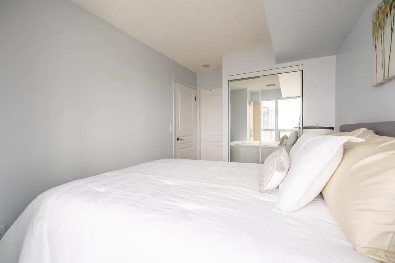 Globalstay Yonge St Condos Toronto