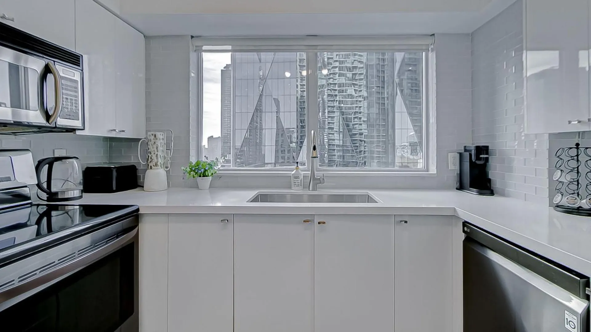 Globalstay Yonge St Condos Toronto Canada