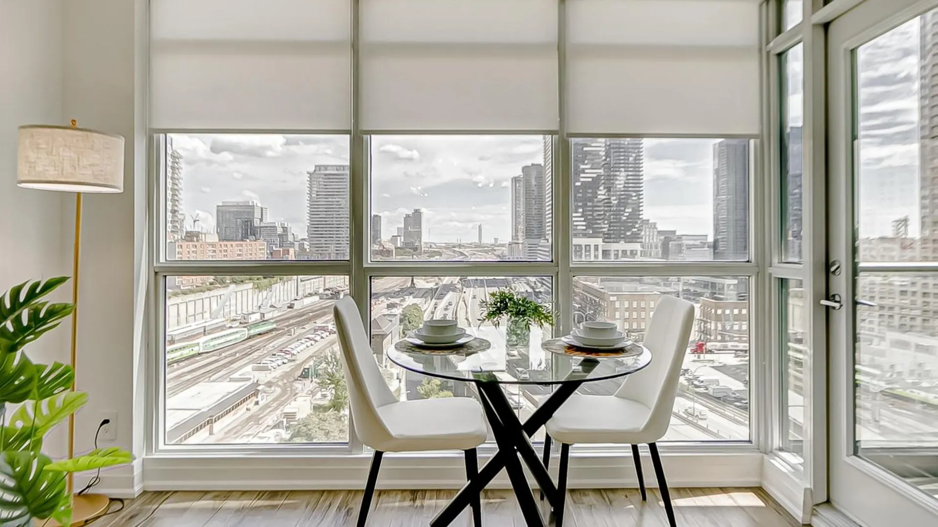 Globalstay Yonge St Condos Toronto Apartment