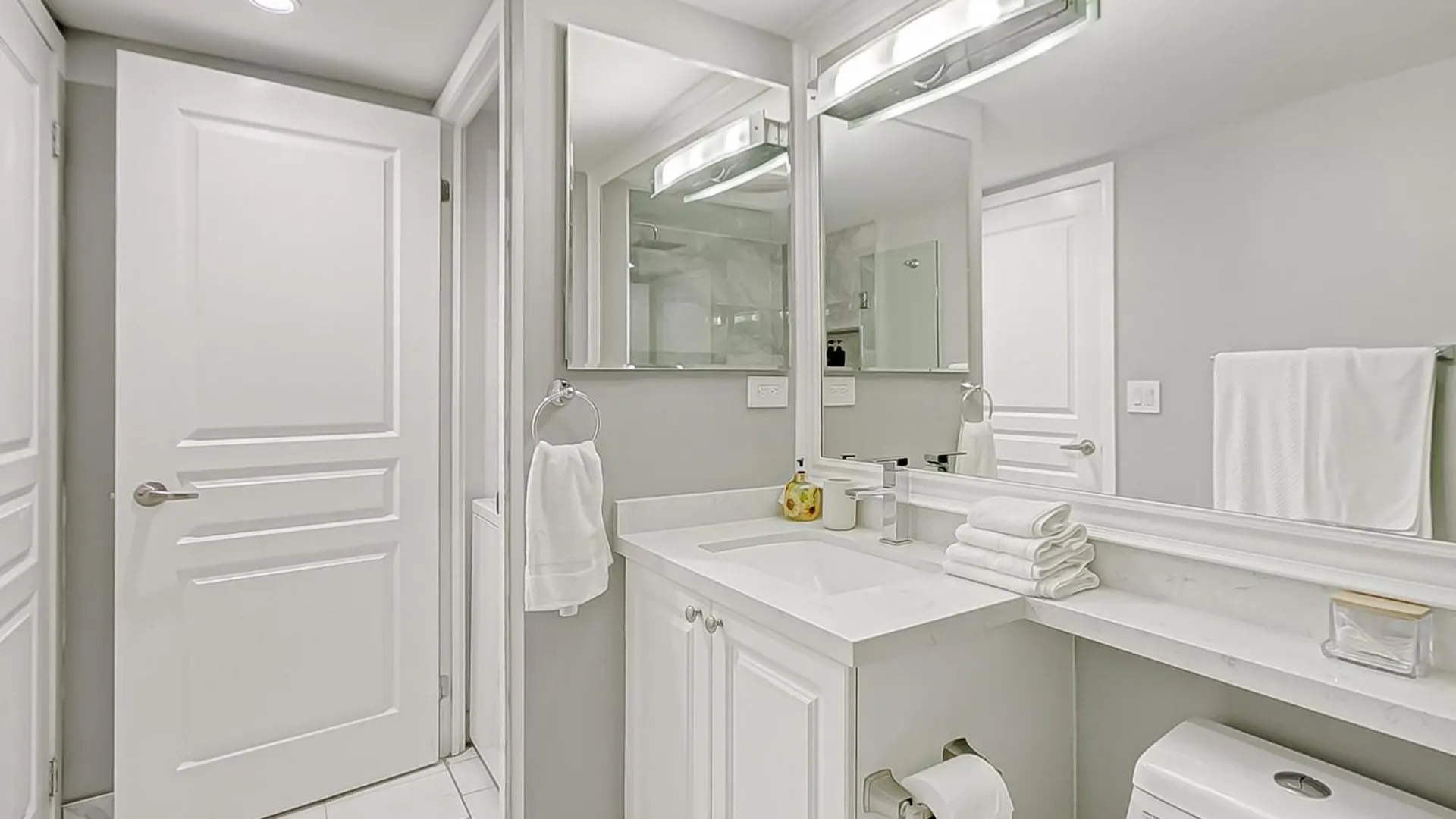 Globalstay Yonge St Condos Toronto 0*,  Canada